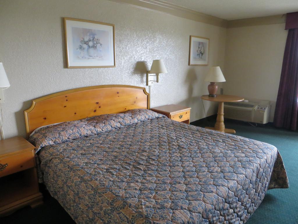 Budgetel Inn & Suites Macon Quarto foto